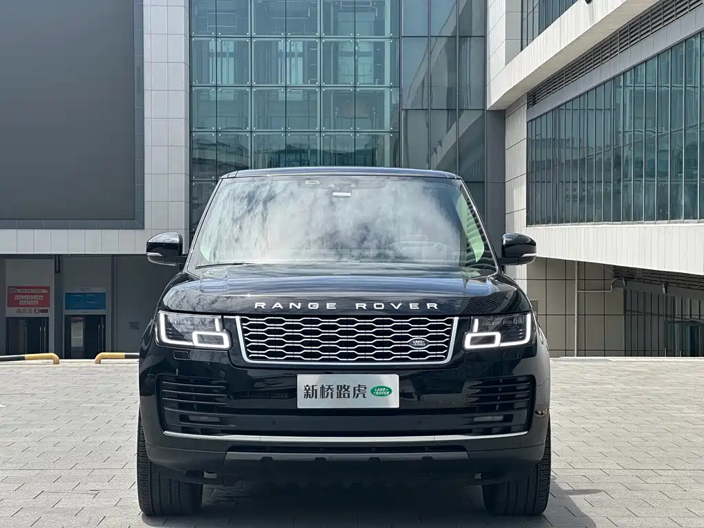 Land Rover Range Rover 2022 3.0 L6 400PS