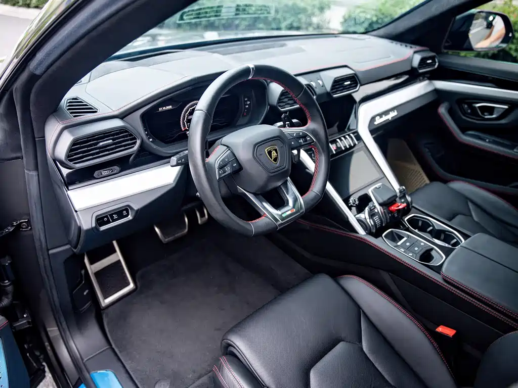 Lamborghini Urus — миниатюра 4