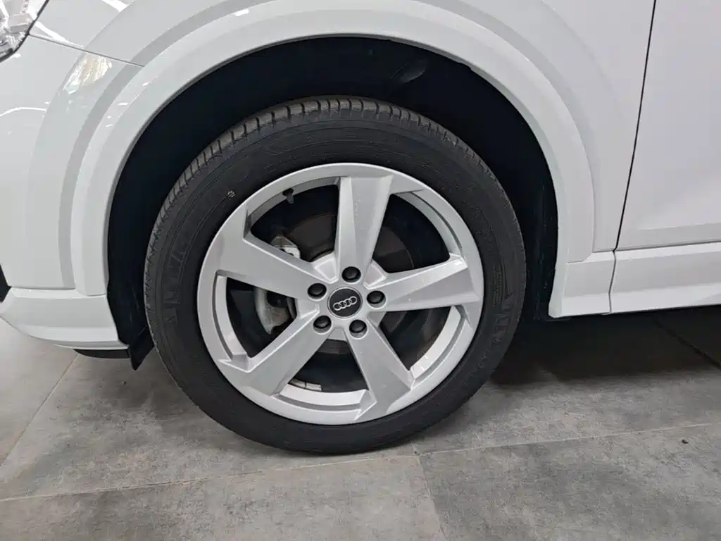 Audi Q2L — миниатюра 23