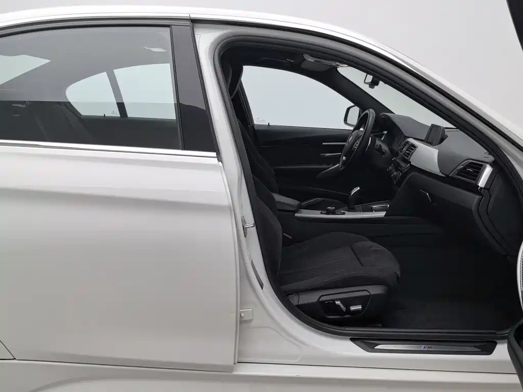 BMW 3 Series — миниатюра 23