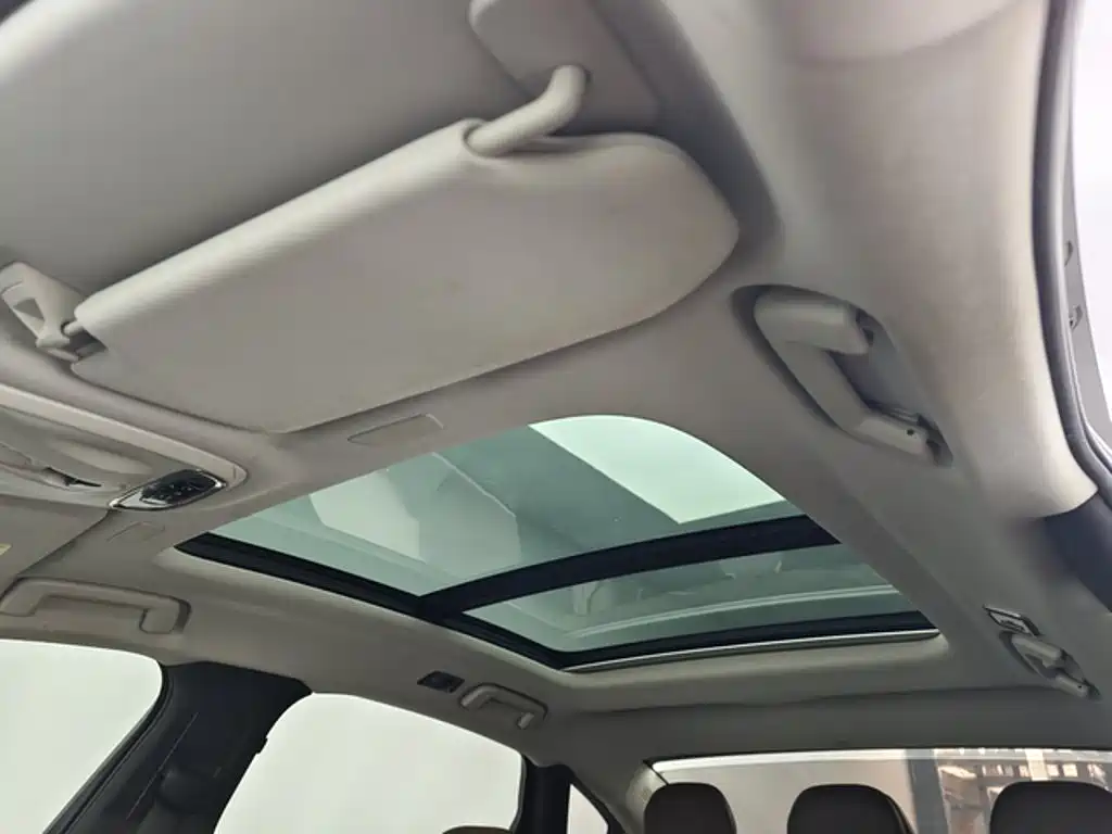 Volvo S90 — миниатюра 8