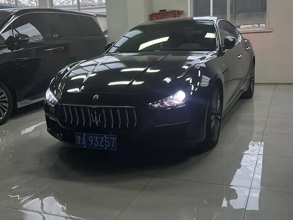 Maserati Ghibli 2022