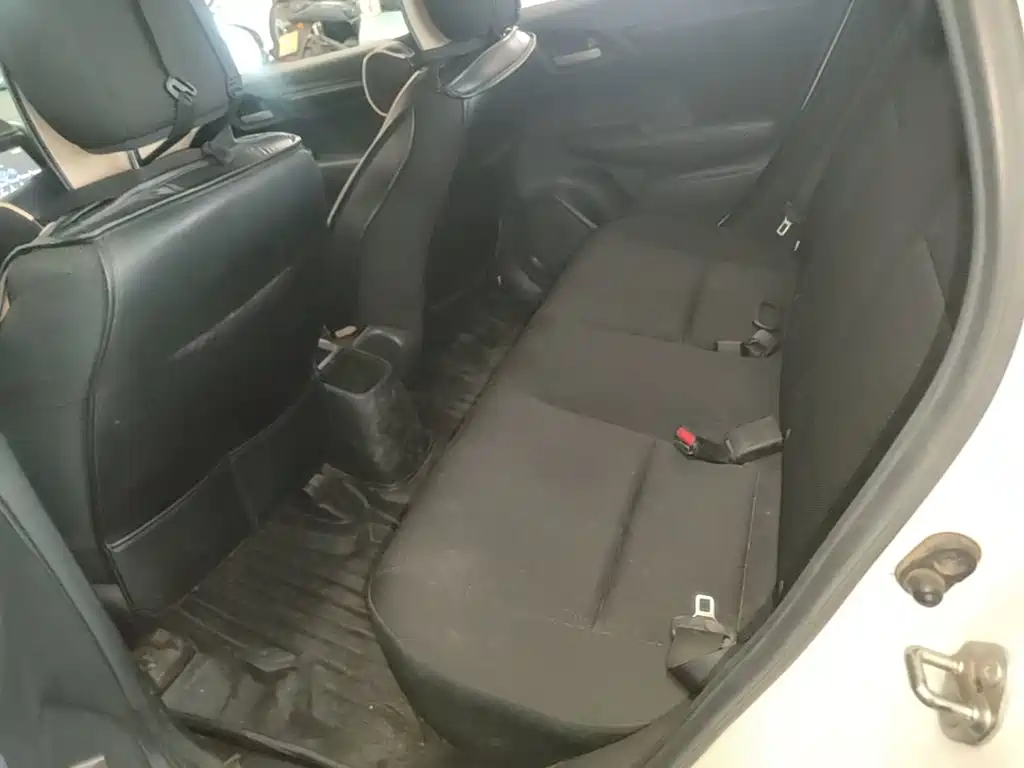 Honda Fit — миниатюра 17