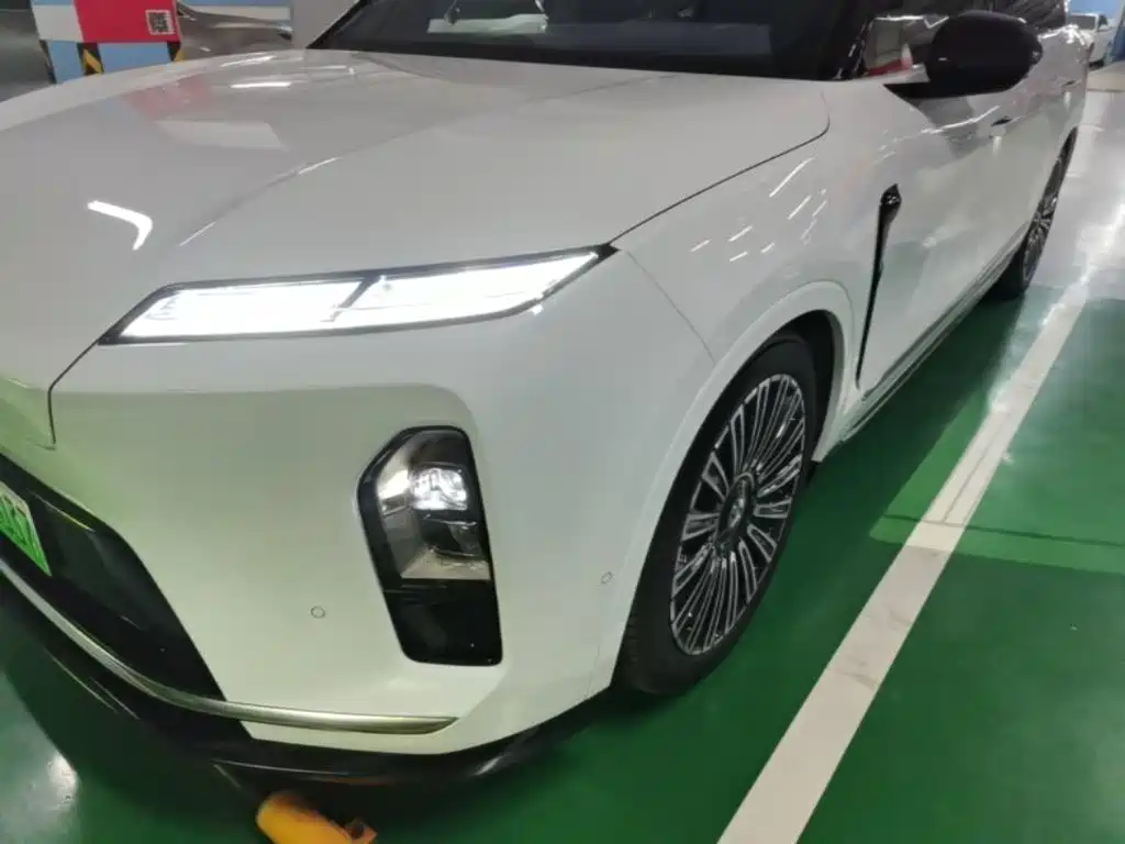 NIO ES8 — миниатюра 24
