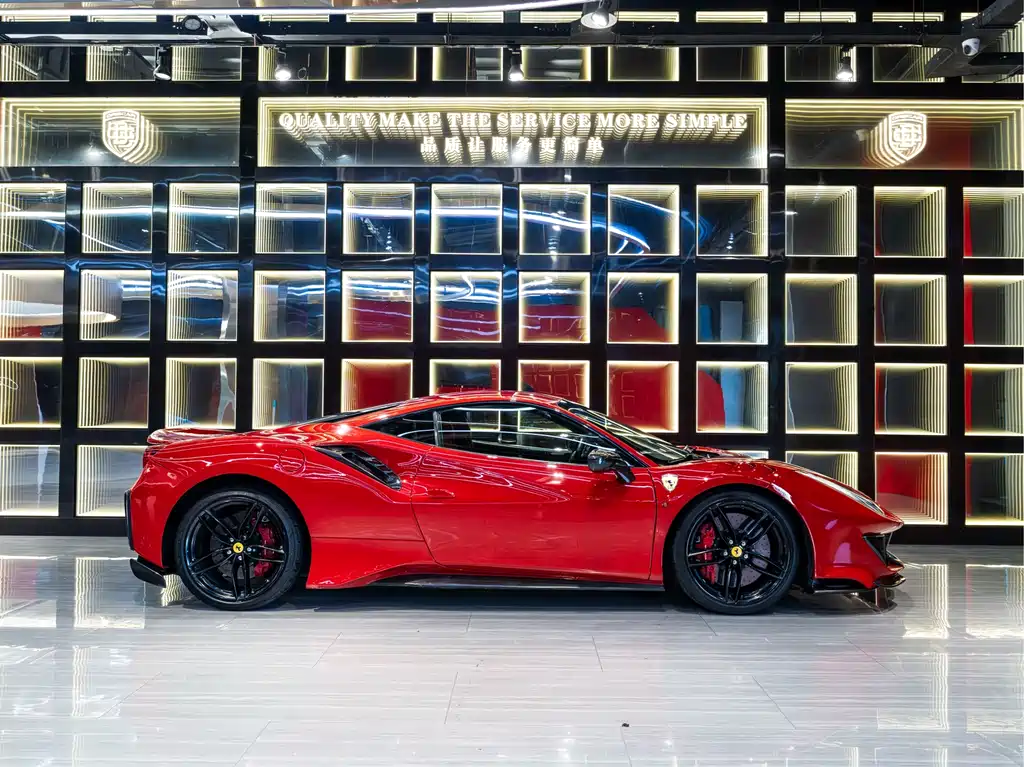 Ferrari 488 — миниатюра 7