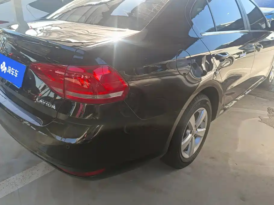 Volkswagen Lavida — миниатюра 3