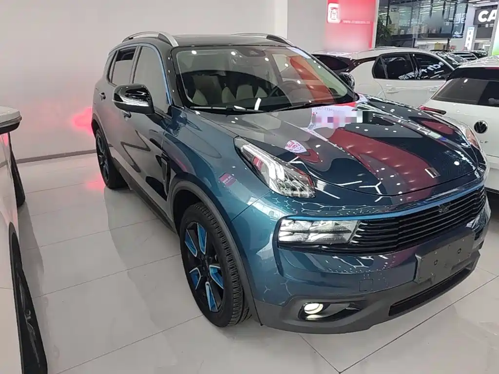 Lynk & Co 01 — миниатюра 22