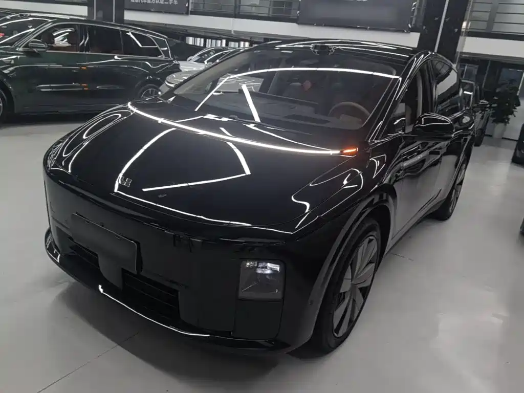 Li Auto Li i8