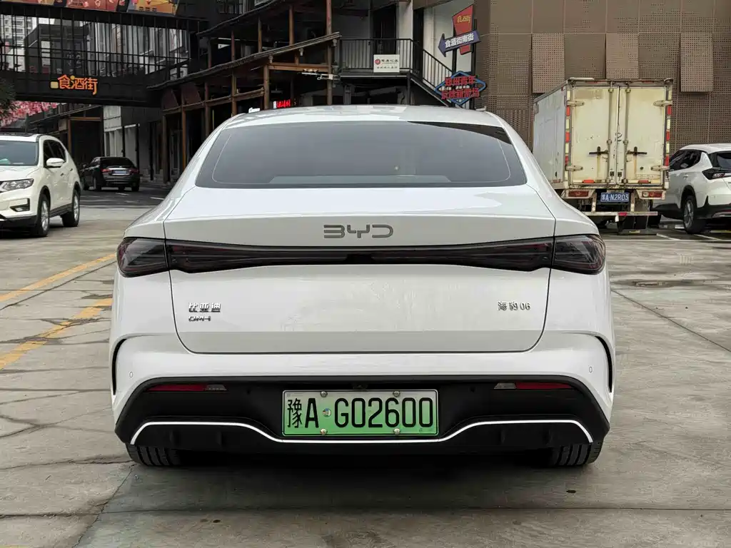 BYD SEAL 06 NEW ENERGY