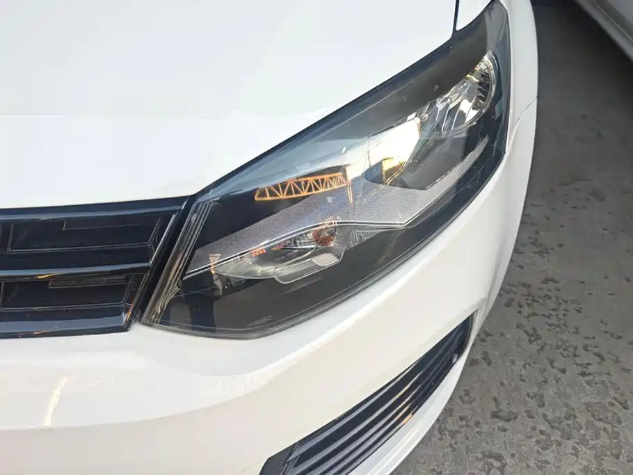 Volkswagen Polo — миниатюра 5
