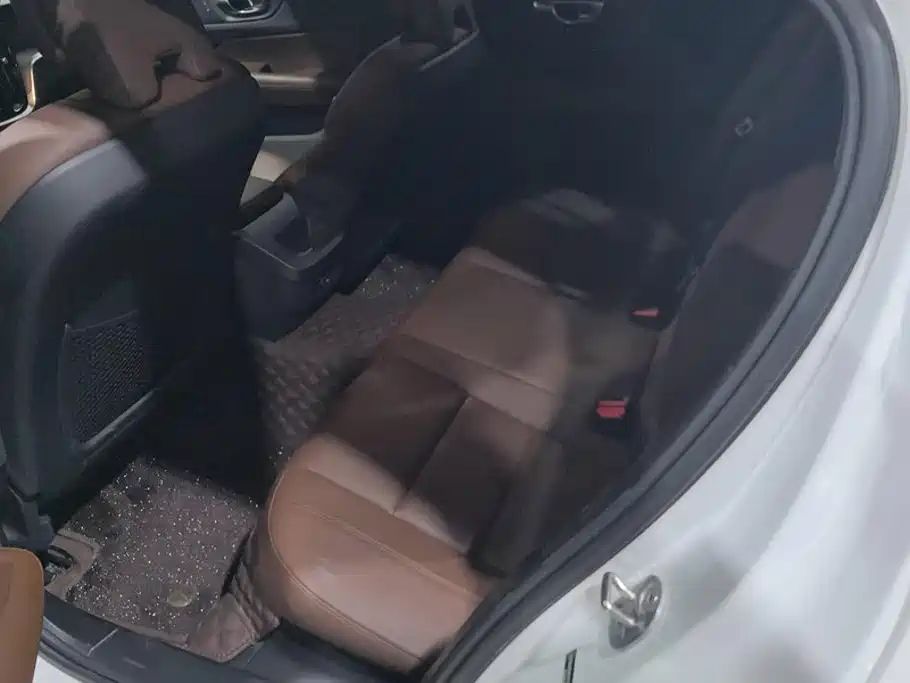 Volvo S60 — миниатюра 11