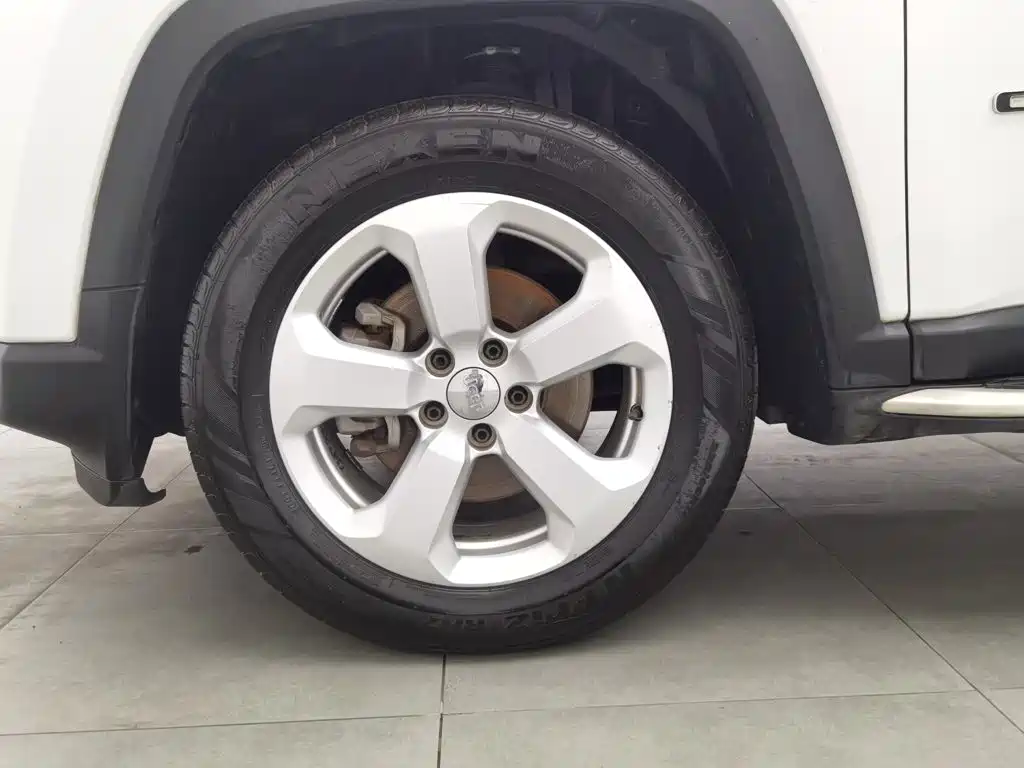 Jeep Compass — миниатюра 17