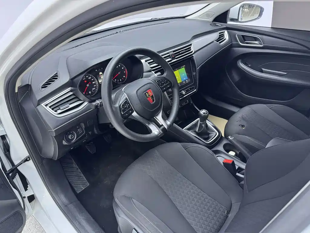 Roewe i5 2019 1.5L MT 4G