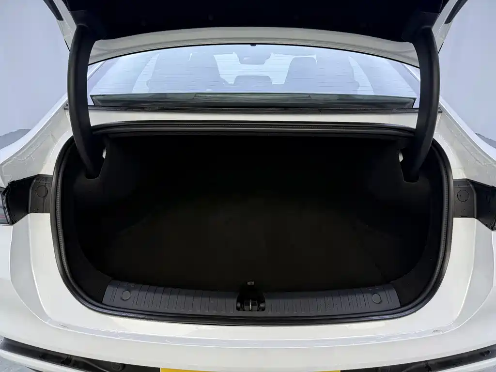 BYD SEAL 06 NEW ENERGY