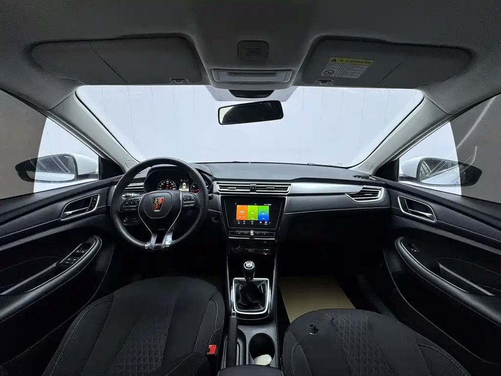 Roewe i5 2019 1.5L MT 4G