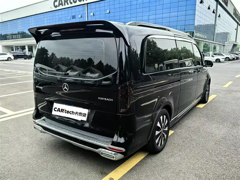 Mercedes-Benz Vito 2021 2.0T Elite 7 мест