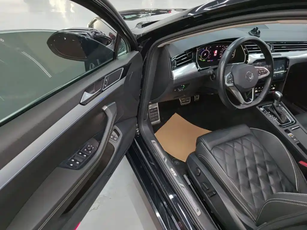 Volkswagen Magotan PHEV — миниатюра 16