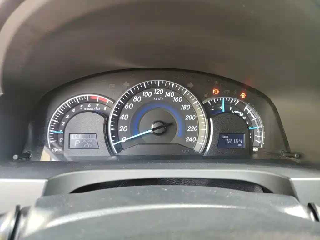 Toyota Camry — миниатюра 7
