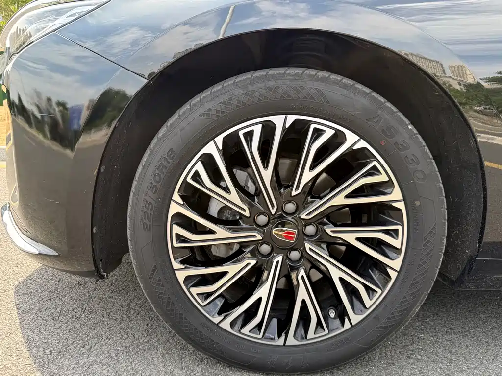 Hongqi Hongqi H5 — миниатюра 5