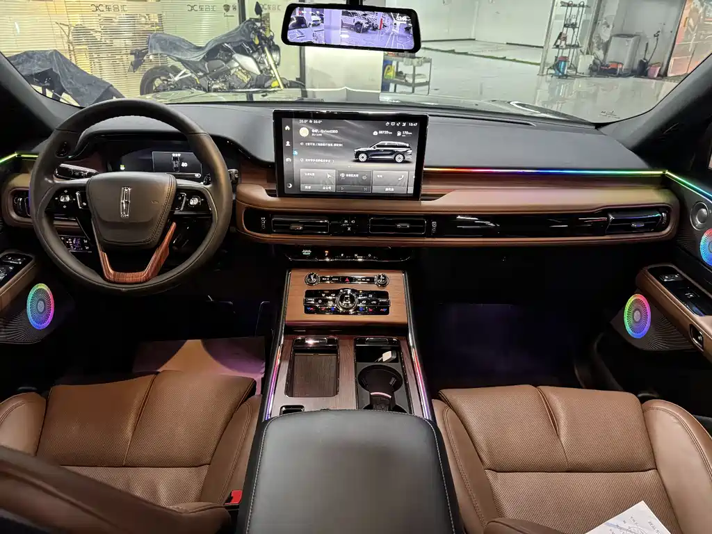 Lincoln Aviator 2022 3.0T V6
