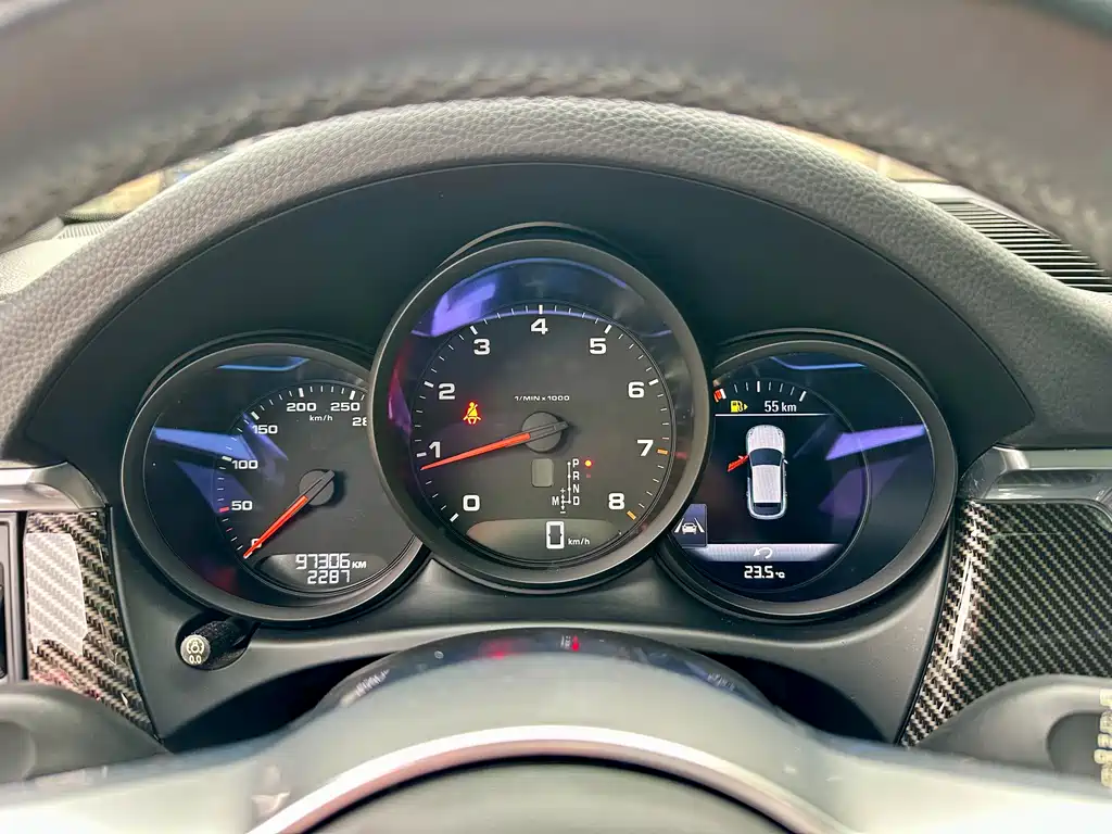 Porsche Macan - фото 27