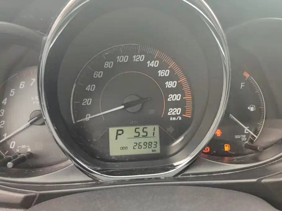 Toyota Yaris L — миниатюра 14