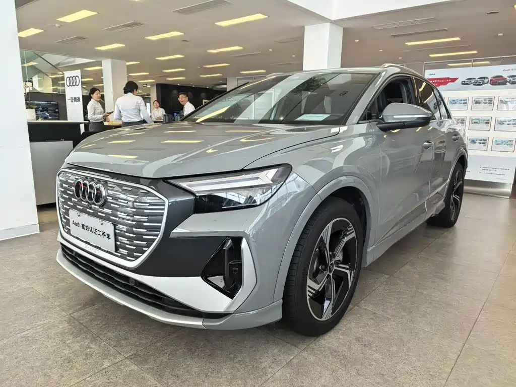 Audi Q4 e-tron 2024