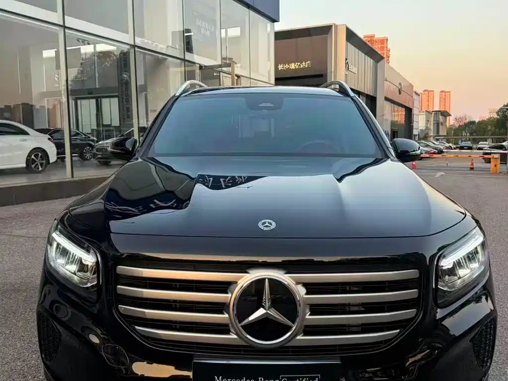 Mercedes-Benz GLB — миниатюра 2