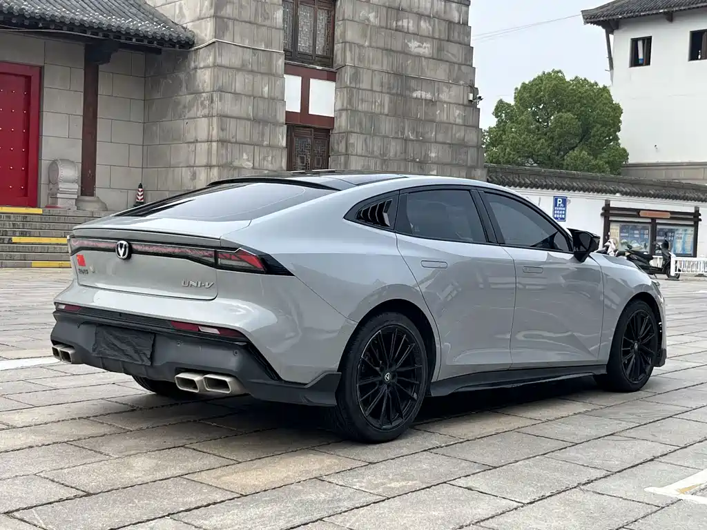 Changan UNI-V — миниатюра 5