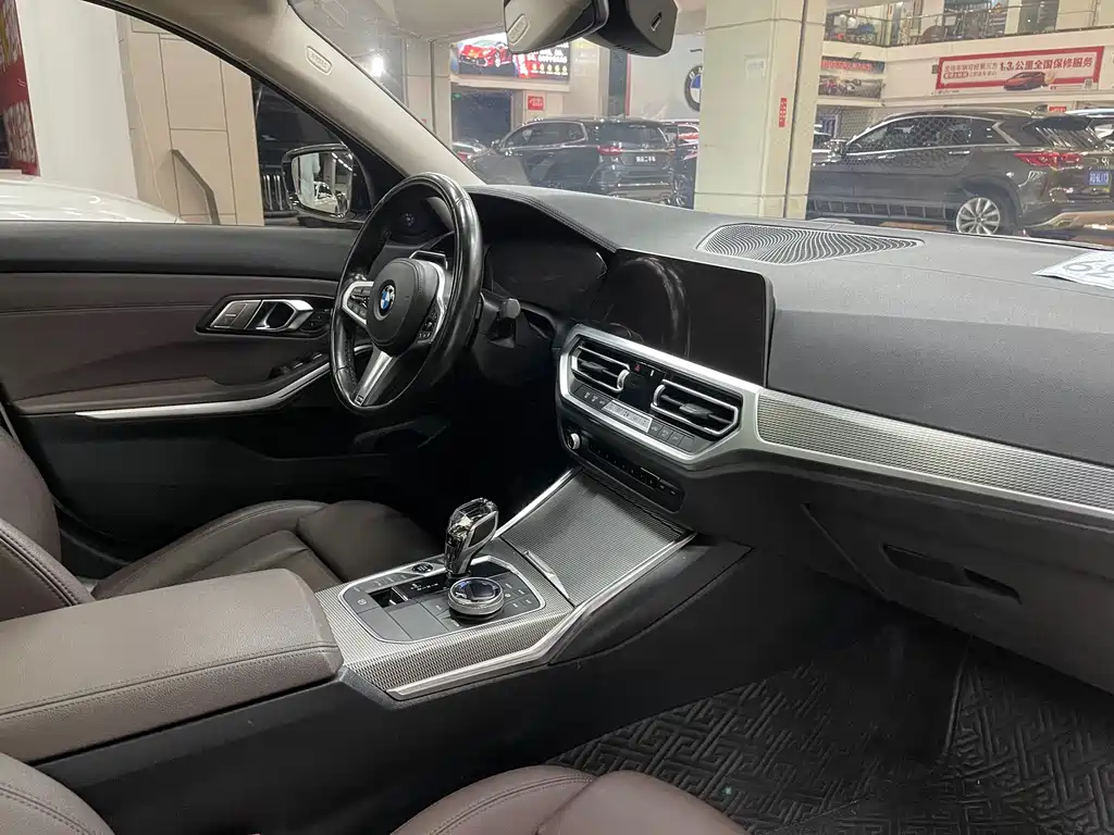 BMW 3 Series — миниатюра 4