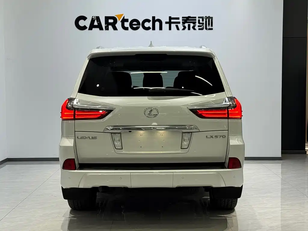 Lexus LX — миниатюра 4
