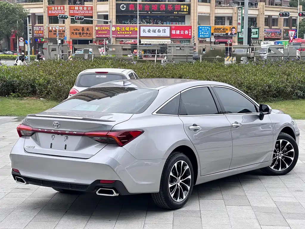 TOYOTA ASIAN DRAGON