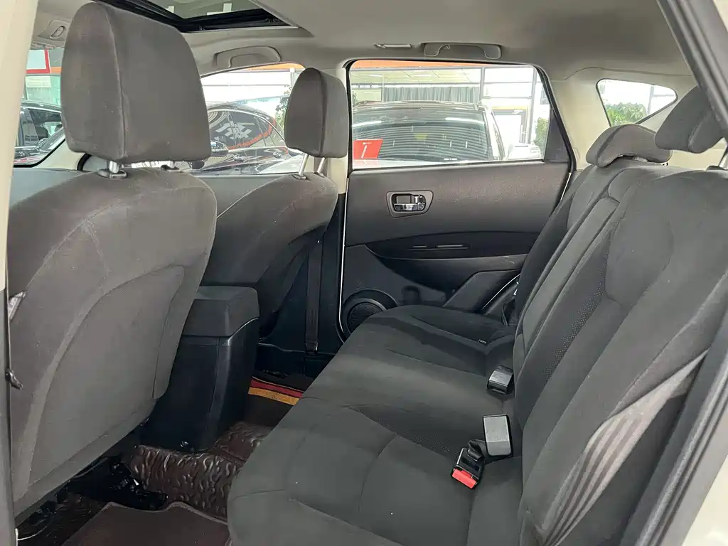 Nissan Qashqai — миниатюра 6