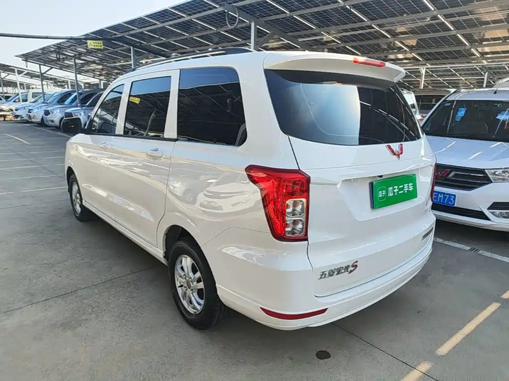 Wuling Hongguang — миниатюра 5