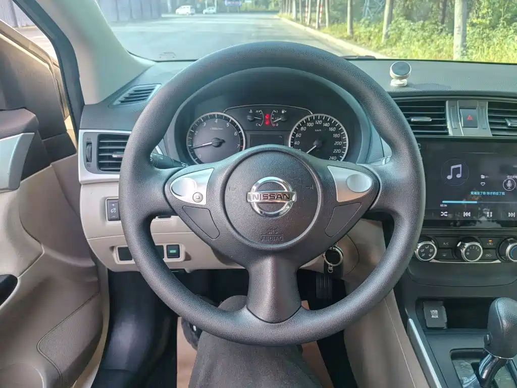 Nissan Sylphy — миниатюра 11