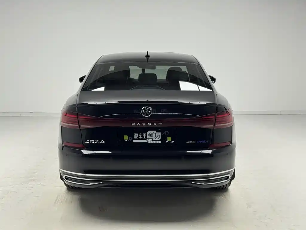 Volkswagen Passat PHEV — миниатюра 5