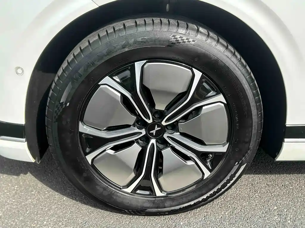 XPeng G9 — миниатюра 5