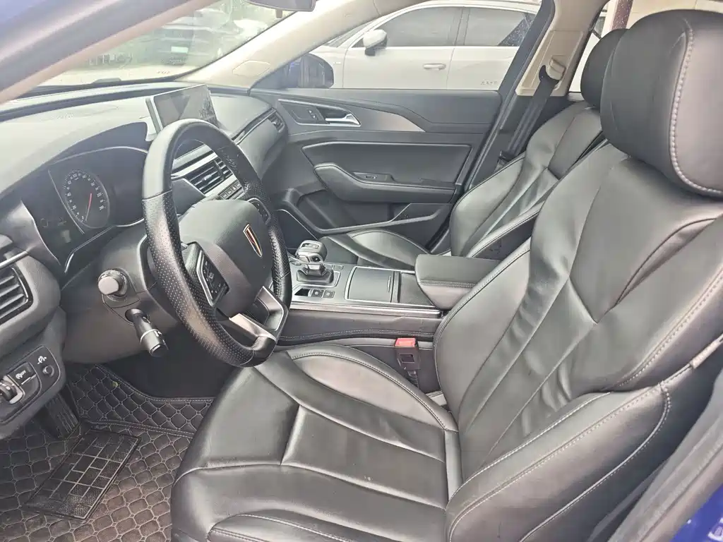 Hongqi Hongqi H5 — миниатюра 7