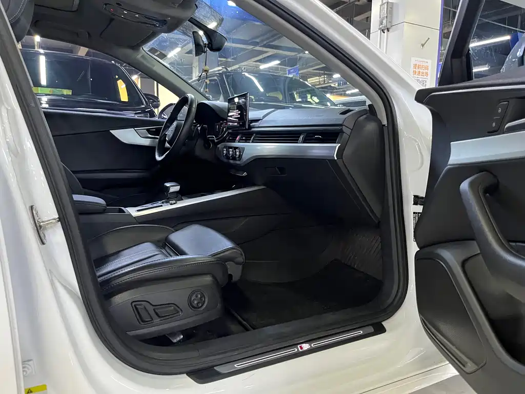 Audi A4L — миниатюра 7
