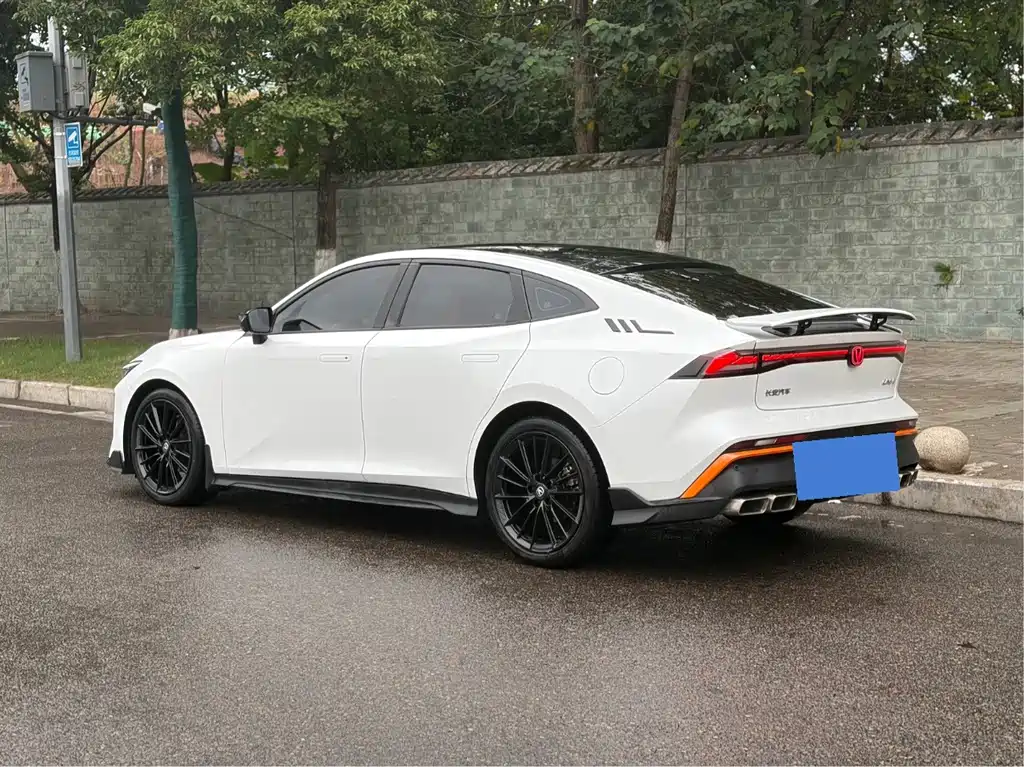 Changan UNI-V — миниатюра 3