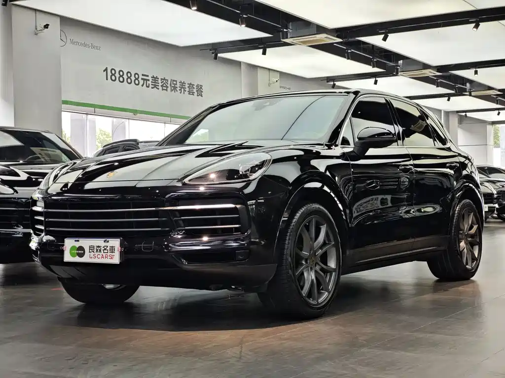 Porsche Cayenne 2021