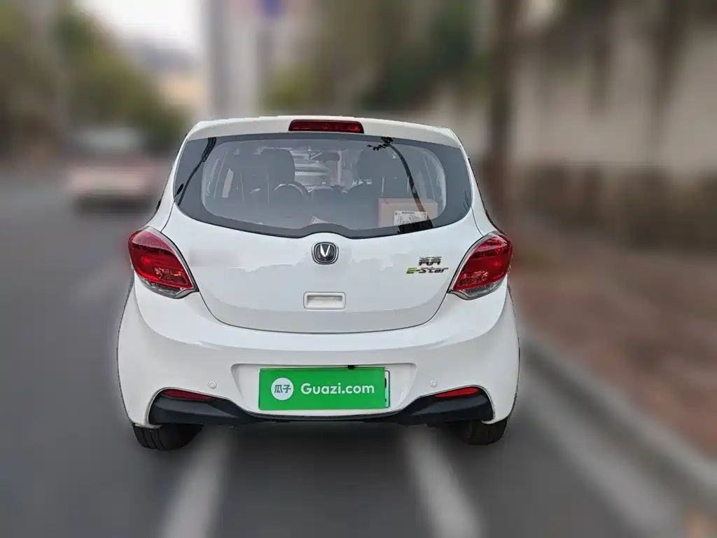 Changan Benben E-Star — миниатюра 3