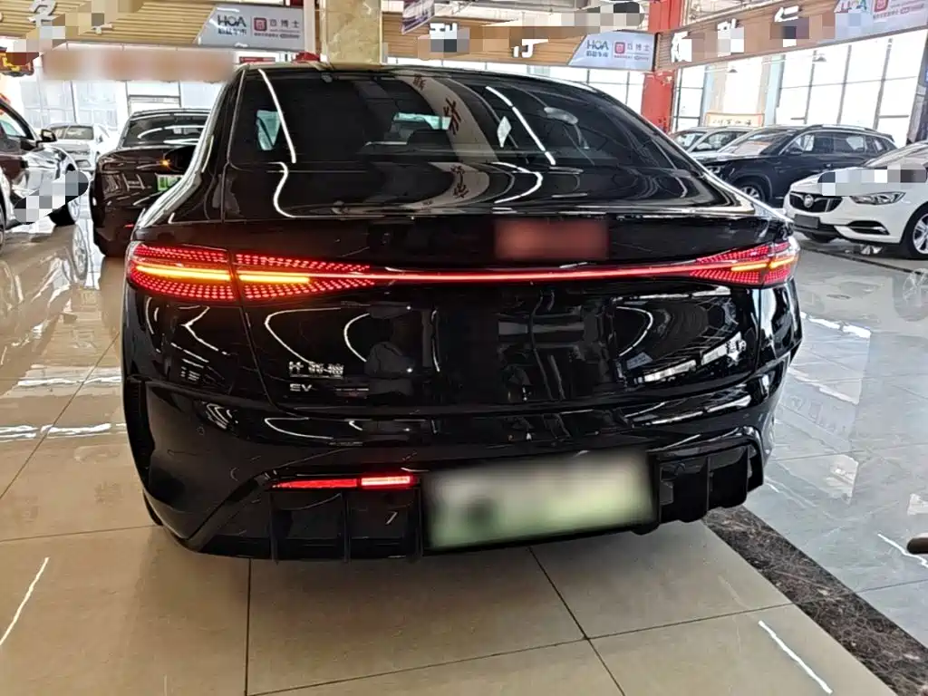 BYD Seal — миниатюра 6