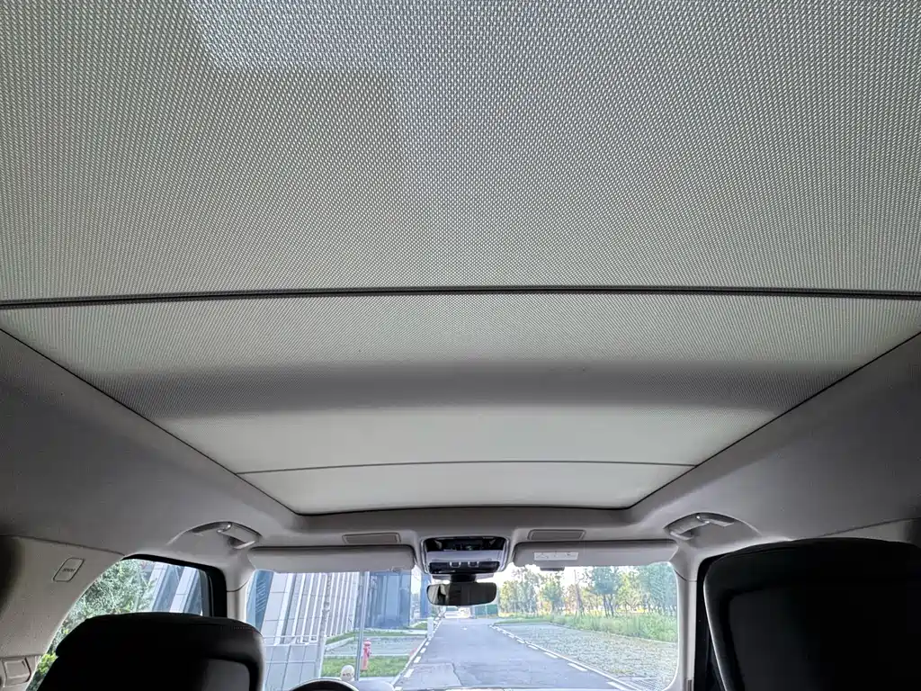 Land Rover Range Rover — миниатюра 18