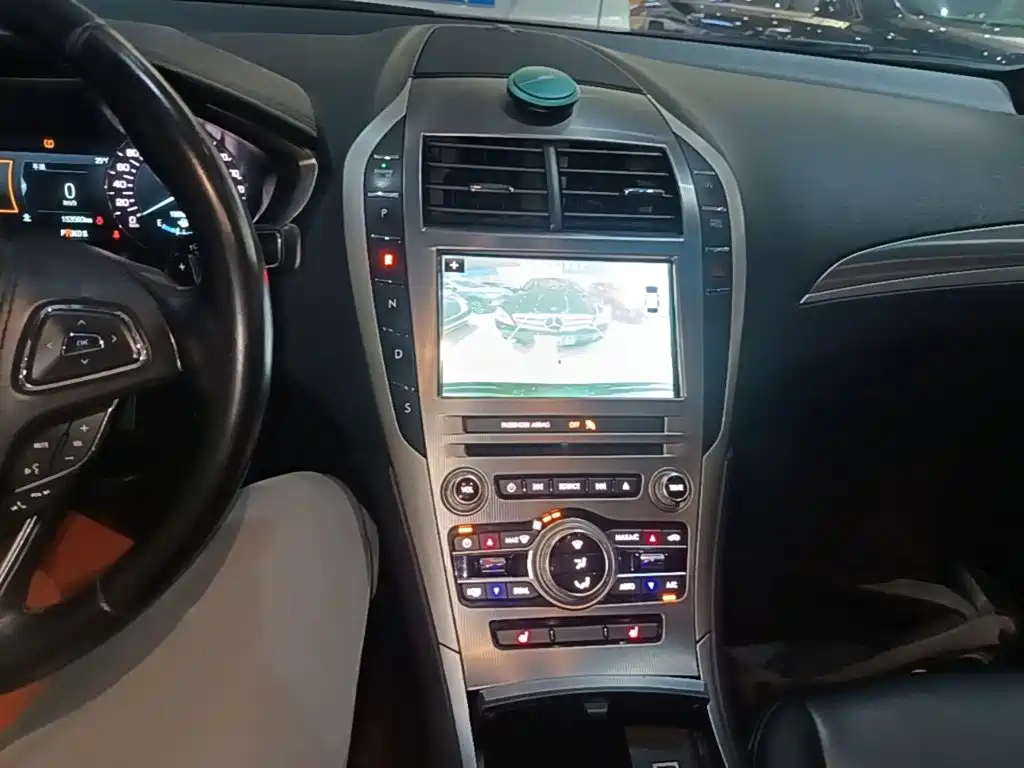 Lincoln MKZ — миниатюра 13