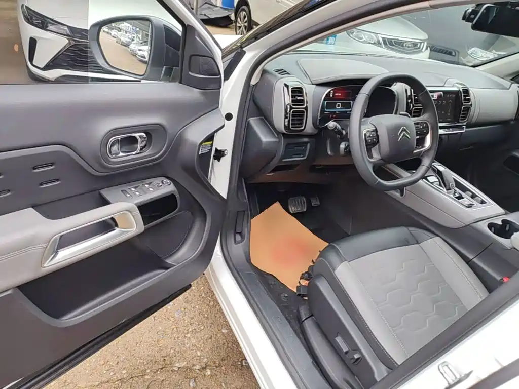 Citroen C5 AIRCROSS — миниатюра 16