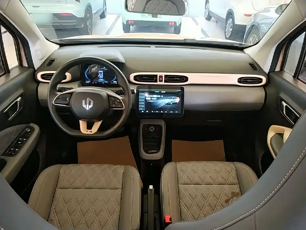 Leapmotor Leapmotor T03 — миниатюра 10