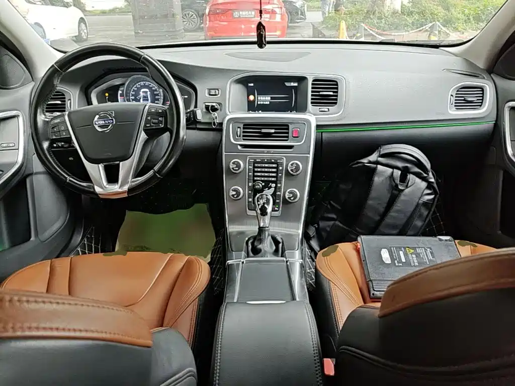 Volvo S60 — миниатюра 10