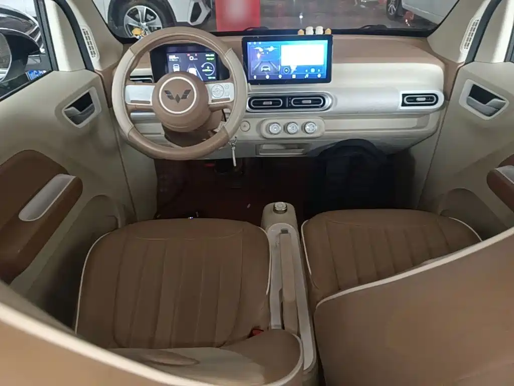 Wuling MINIEV — миниатюра 11