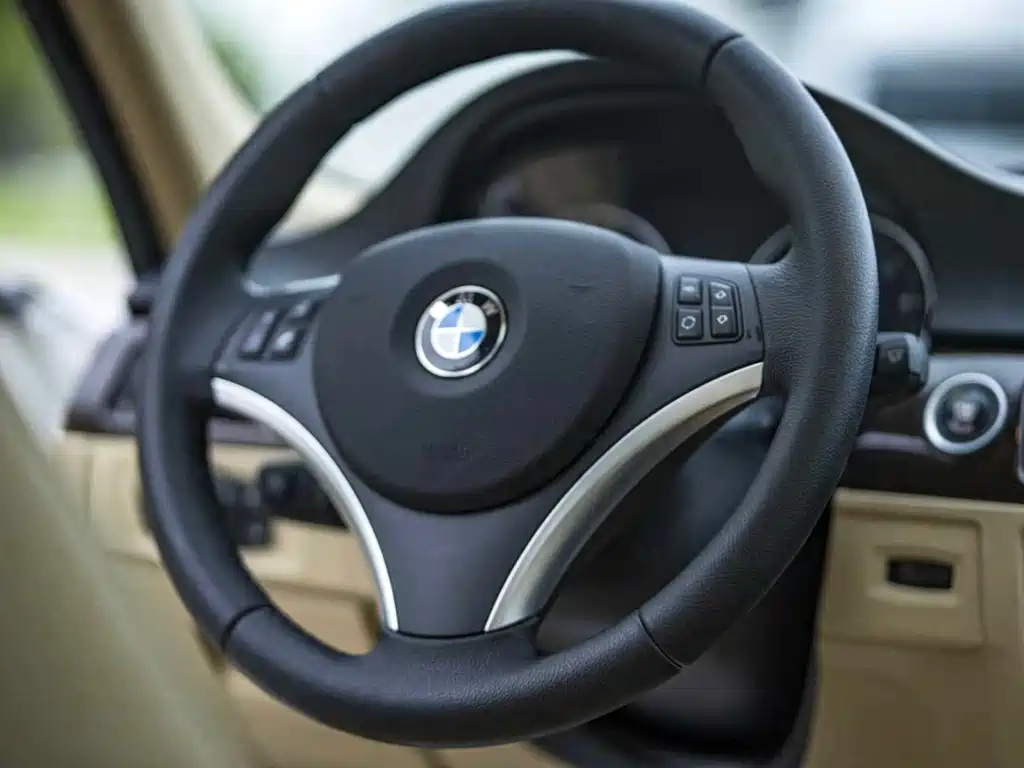 BMW 3 Series — миниатюра 13